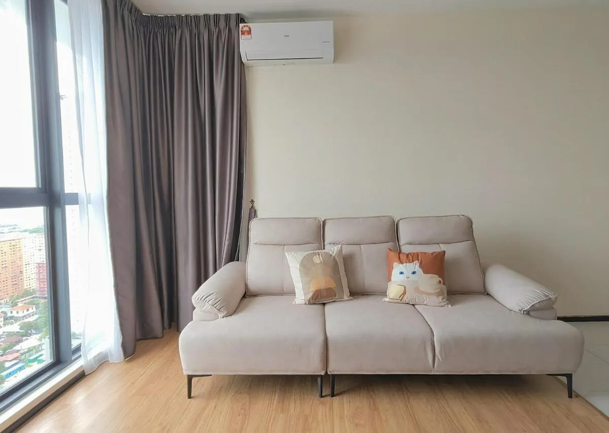 Urban Suites Jelutong Georgetown 2Br Leisure City Night View 0*,  マレーシア