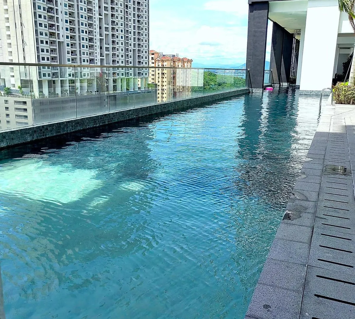Urban Suites Jelutong Georgetown 2Br Leisure City Night View マレーシア
