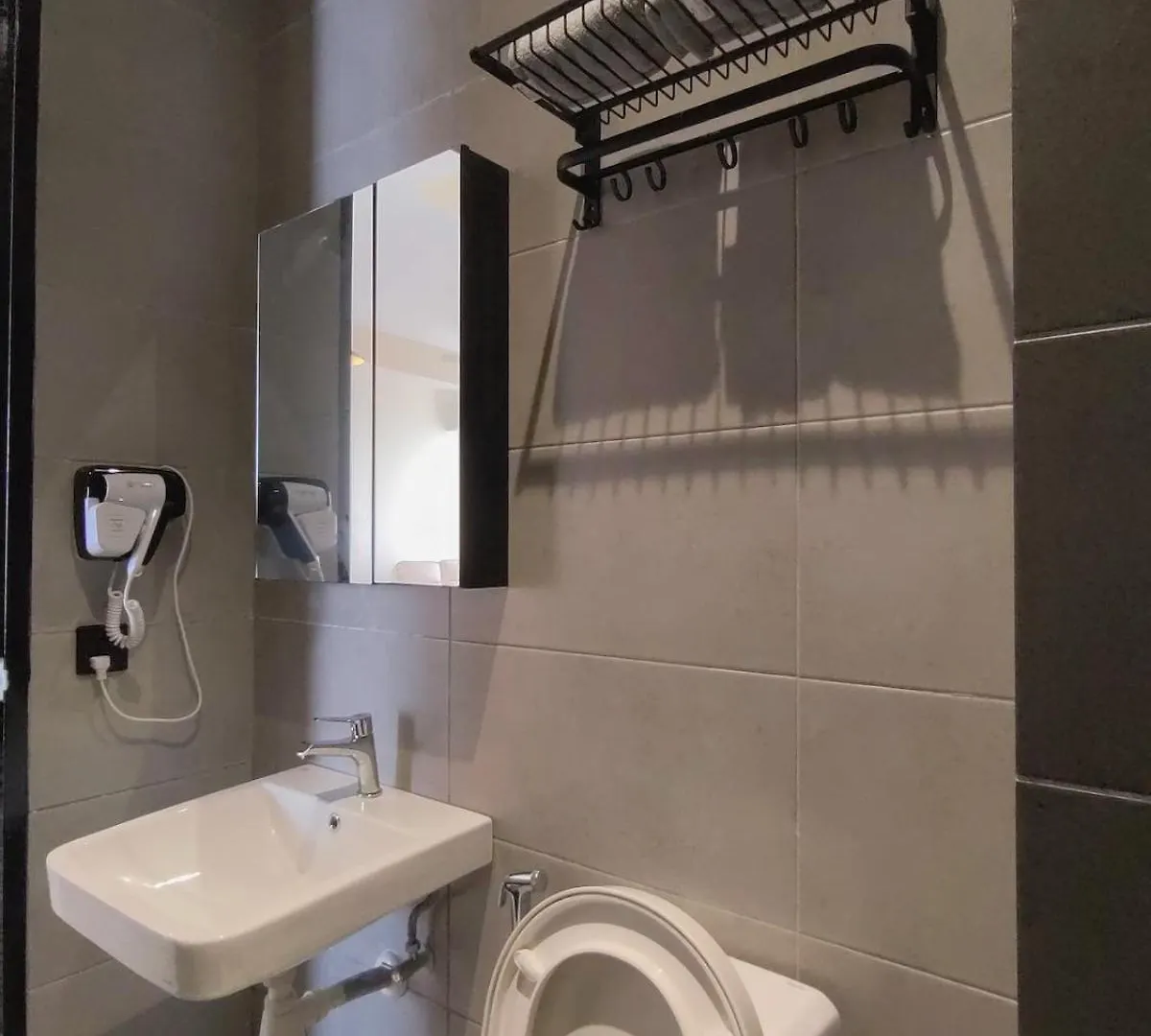 アパート Urban Suites Jelutong Georgetown 2Br Leisure City Night View マレーシア